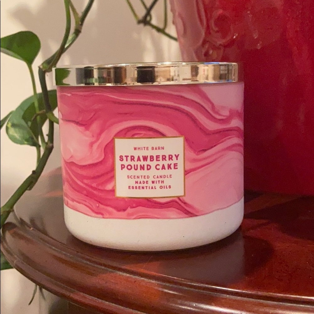 Strawberry Pound Cake Candle